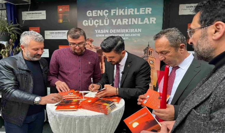 İzmir’de bağımsız genç başkandan imza günü